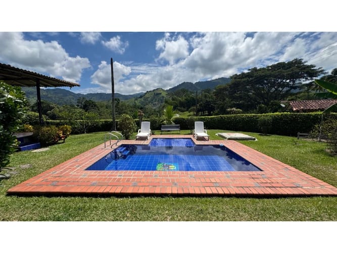 Finca en venta en Combia, Pereira, 277 m² · foto 14 de 24