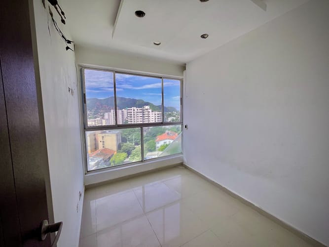 Apartamento de 5 alcobas en venta en Bavaria, Santa Marta, 182 m² · foto 18 de 23
