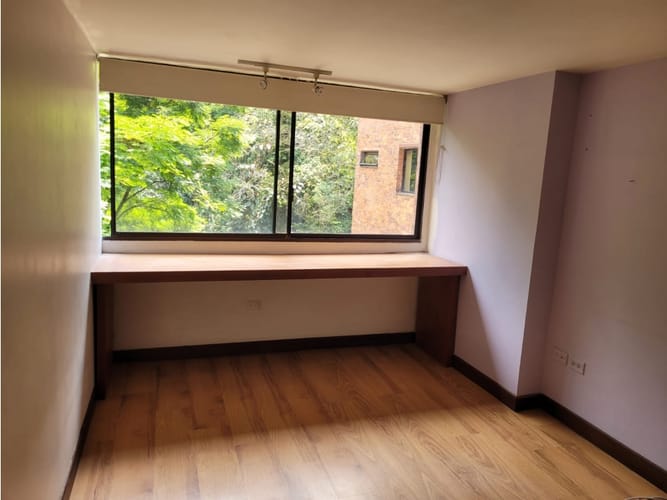 Apartamento de 3 alcobas en venta en Las Lomas, Medellín, 174 m² · foto 10 de 17