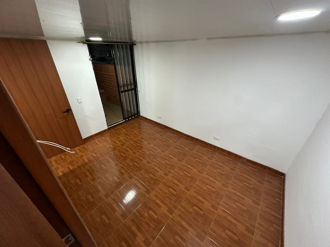 Apartamento de 2 alcobas en venta en San Pedro, Madrid, 55 m² · foto 6 de 16