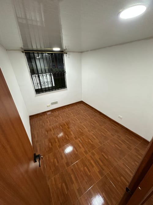 Apartamento de 2 alcobas en venta en San Pedro, Madrid, 55 m² · foto 10 de 16