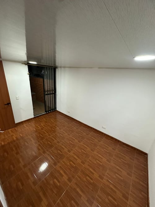 Apartamento de 2 alcobas en venta en San Pedro, Madrid, 55 m² · foto 15 de 16