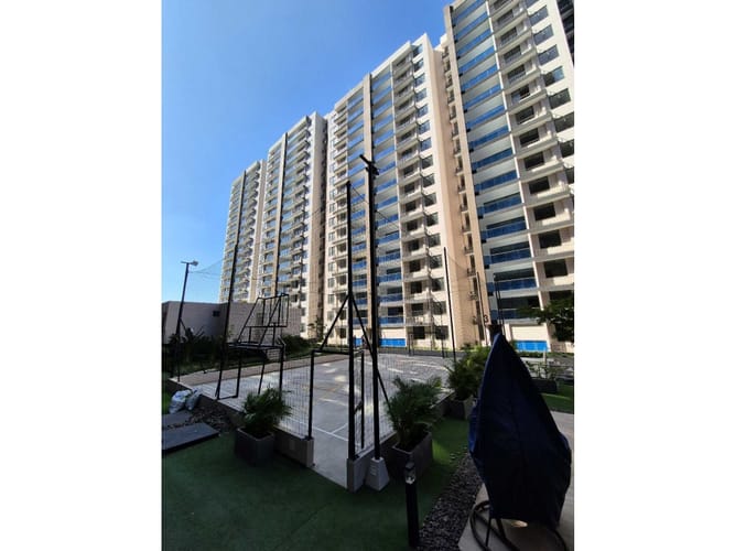 Apartamento de 3 alcobas en venta en Villa Carolina, Barranquilla, 93 m² · foto 2 de 24