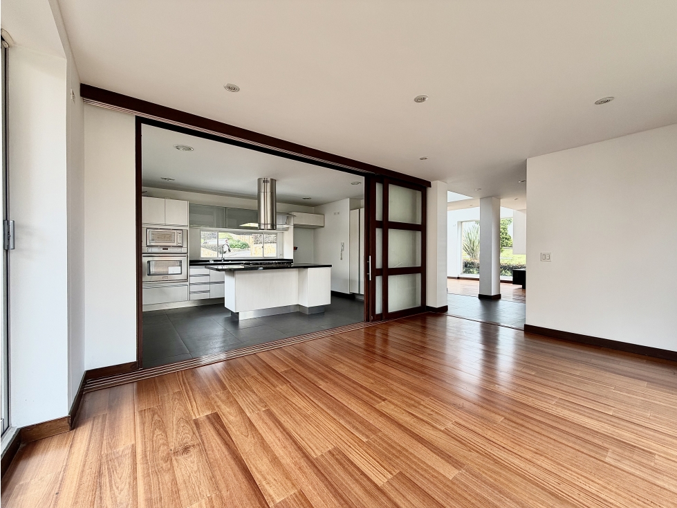 Casa en venta en Cerros De Suba, Bogotá · foto 4 de 24