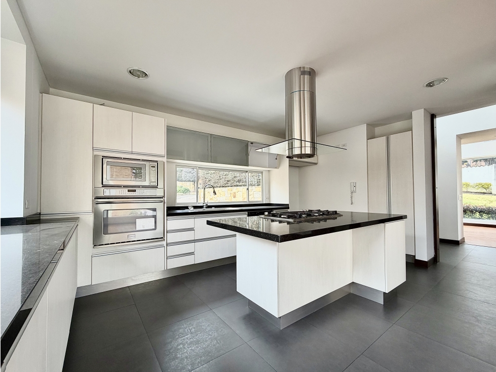 Casa en venta en Cerros De Suba, Bogotá · foto 6 de 24