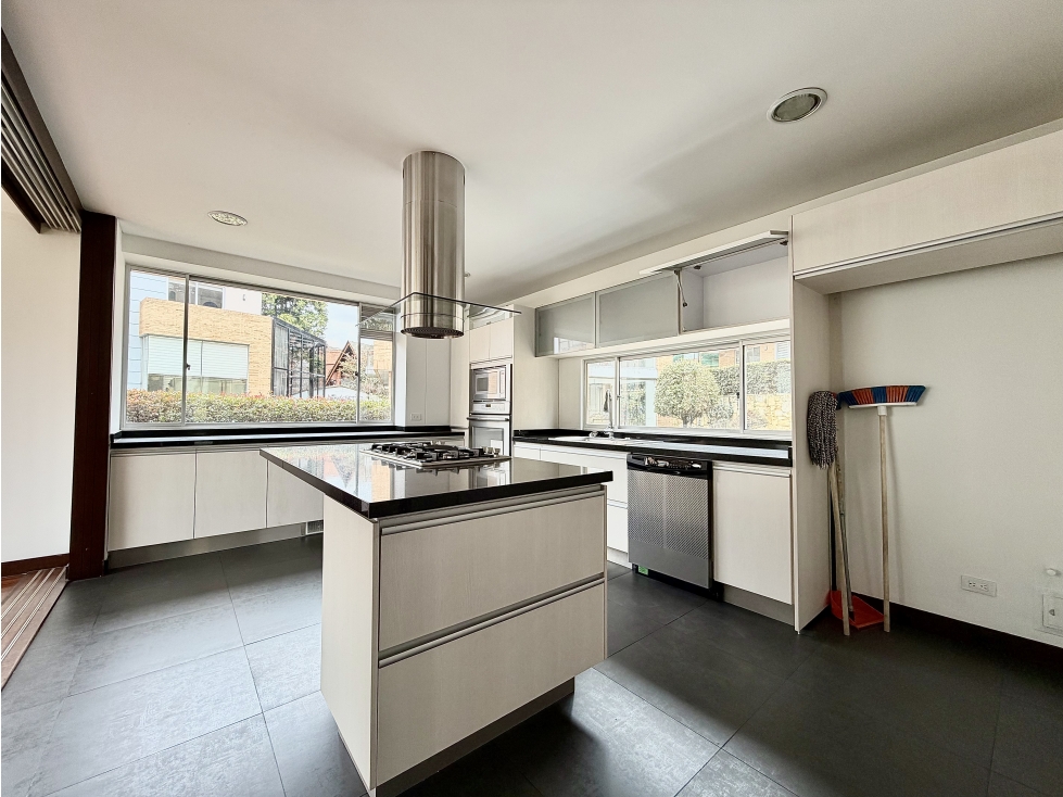 Casa en venta en Cerros De Suba, Bogotá · foto 7 de 24