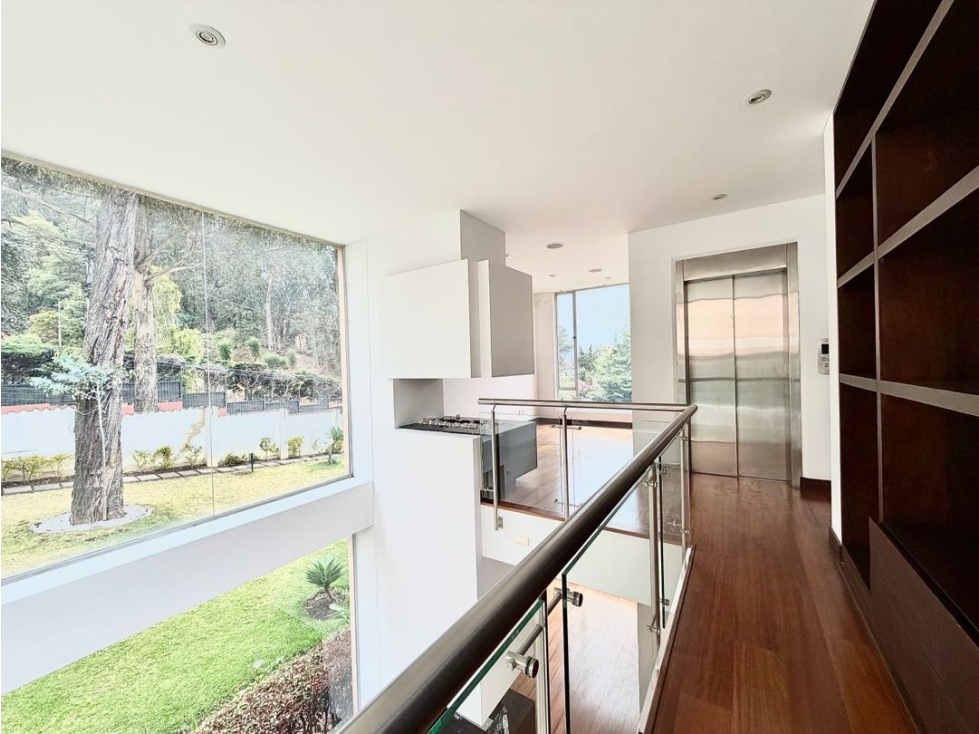 Casa en venta en Cerros De Suba, Bogotá · foto 9 de 24