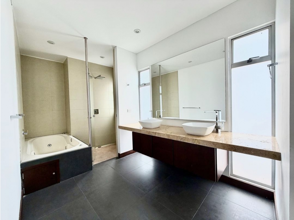 Casa en venta en Cerros De Suba, Bogotá · foto 17 de 24