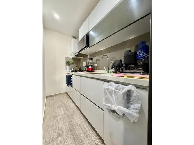 Apartamento de 3 alcobas en venta en Cedritos, Bogotá, 106 m² · foto 3 de 22