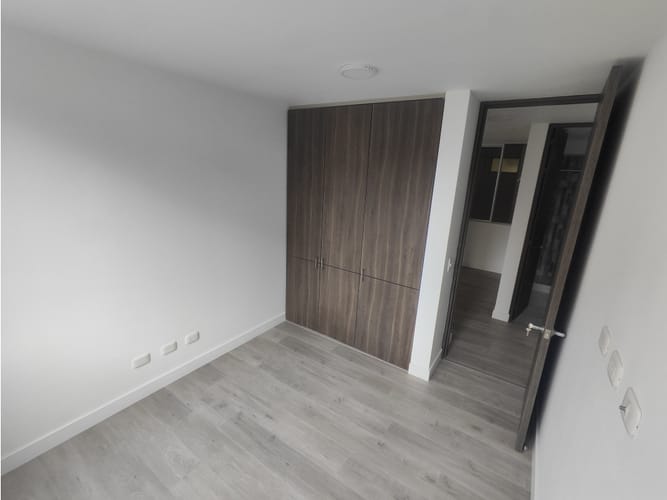 Apartamento de 3 alcobas en venta en Gran Granada, Bogotá, 83 m² · foto 5 de 19
