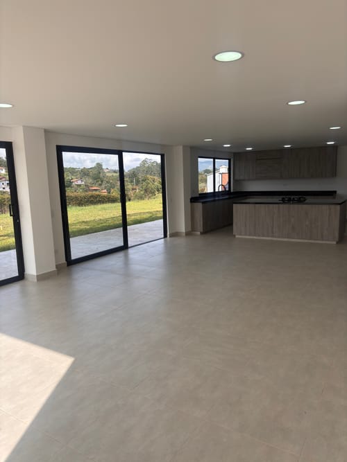 Casa de 4 alcobas en venta en El Carmen De Viboral, El Carmen de Viboral, 400 m² · foto 4 de 16