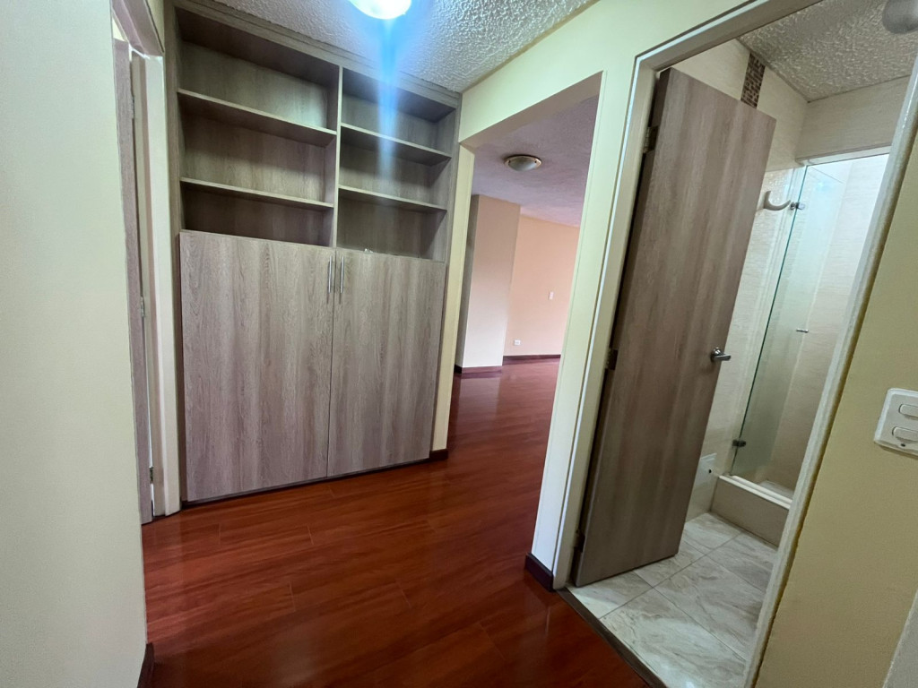 Apartamento en venta en La Castellana, Bogotá · foto 2 de 21