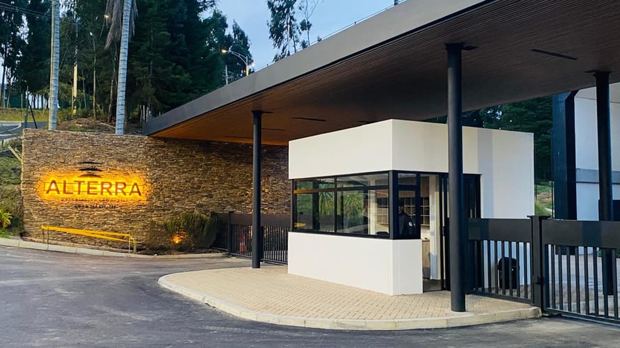 Lote en venta en Vía Las Palmas, Envigado, 1696 m² · foto 3 de 11