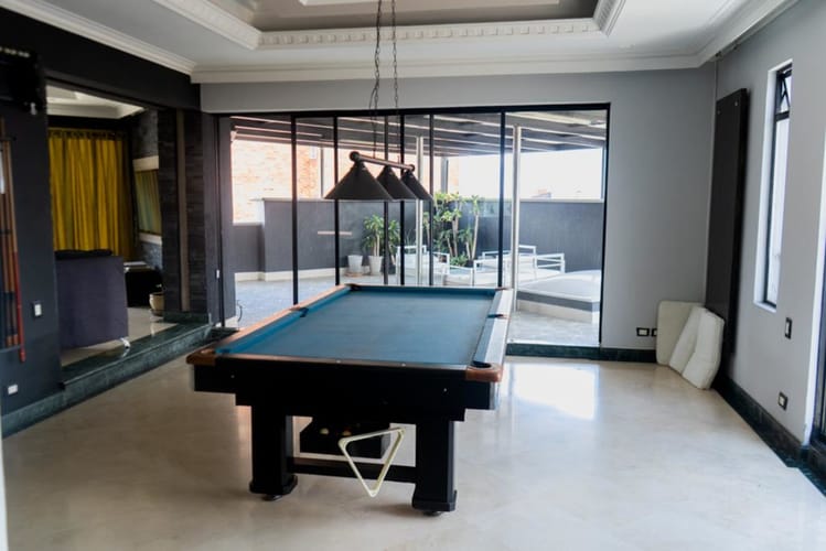 Apartamento de 8 alcobas en venta en Laureles, Medellín, 538 m² · foto 14 de 24