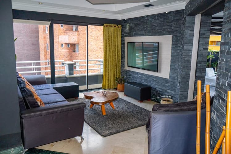 Apartamento de 8 alcobas en venta en Laureles, Medellín, 538 m² · foto 21 de 24