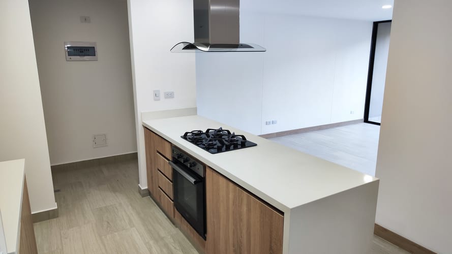 Apartamento de 2 alcobas en venta en Puente Pelaez, El Retiro, 85 m² · foto 2 de 22