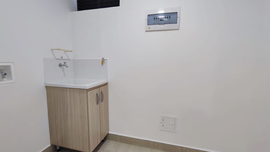 Apartamento de 2 alcobas en venta en Puente Pelaez, El Retiro, 85 m² · foto 4 de 22