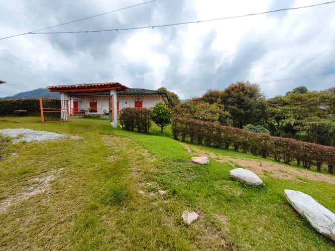 Finca en venta en Campo Alegre, El Carmen de Viboral, 3494 m² · foto 11 de 20