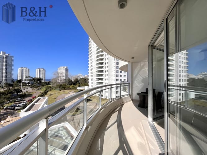 Apartamento alquiler anual Punta del este 3 dormitorios más dependencia Aidy grill · Foto 5
