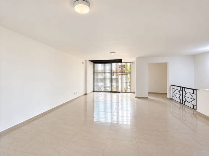 Oficina en arriendo en San Vicente, Cali, 200 m² · foto 3 de 10