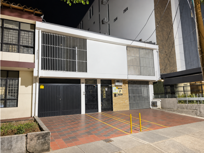 Oficina en arriendo en San Vicente, Cali, 200 m² · foto 10 de 10