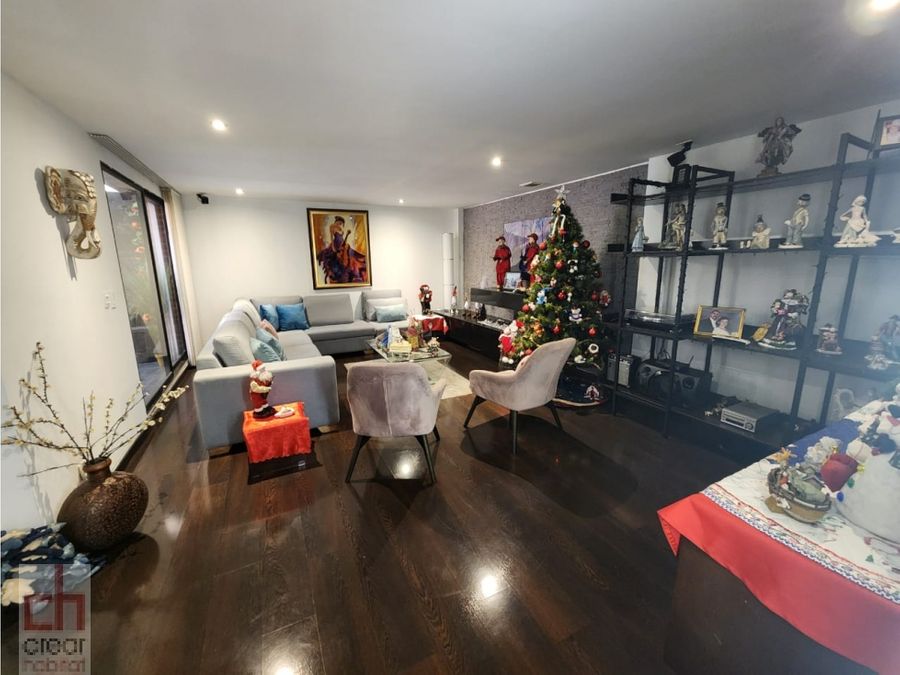 Casa en venta en Chicó Navarra, Bogotá · foto 4 de 23