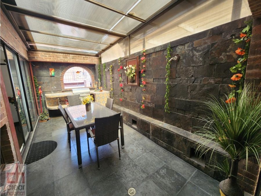 Casa en venta en Chicó Navarra, Bogotá · foto 5 de 23