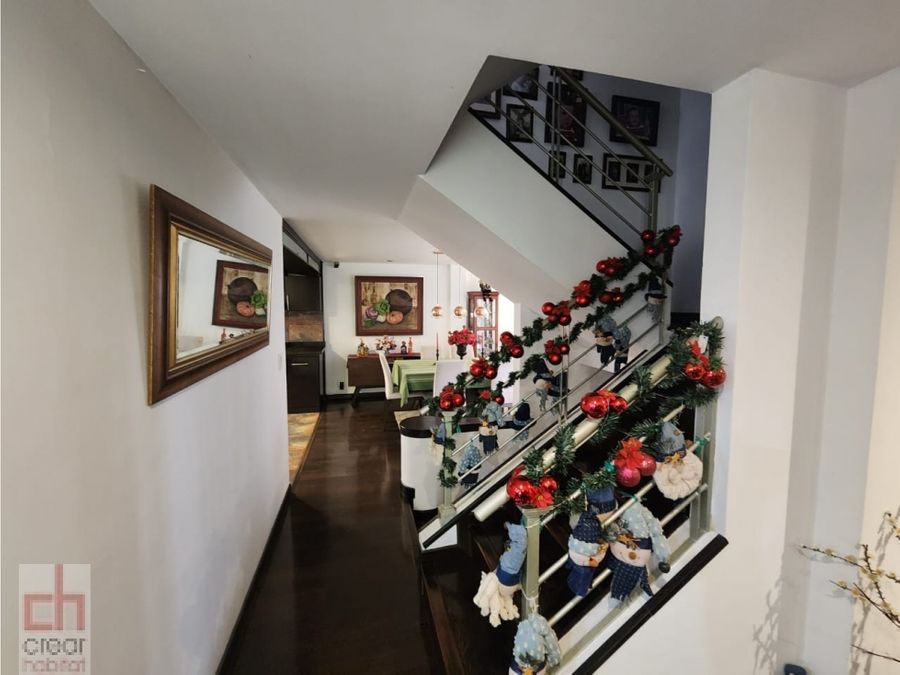 Casa en venta en Chicó Navarra, Bogotá · foto 9 de 23