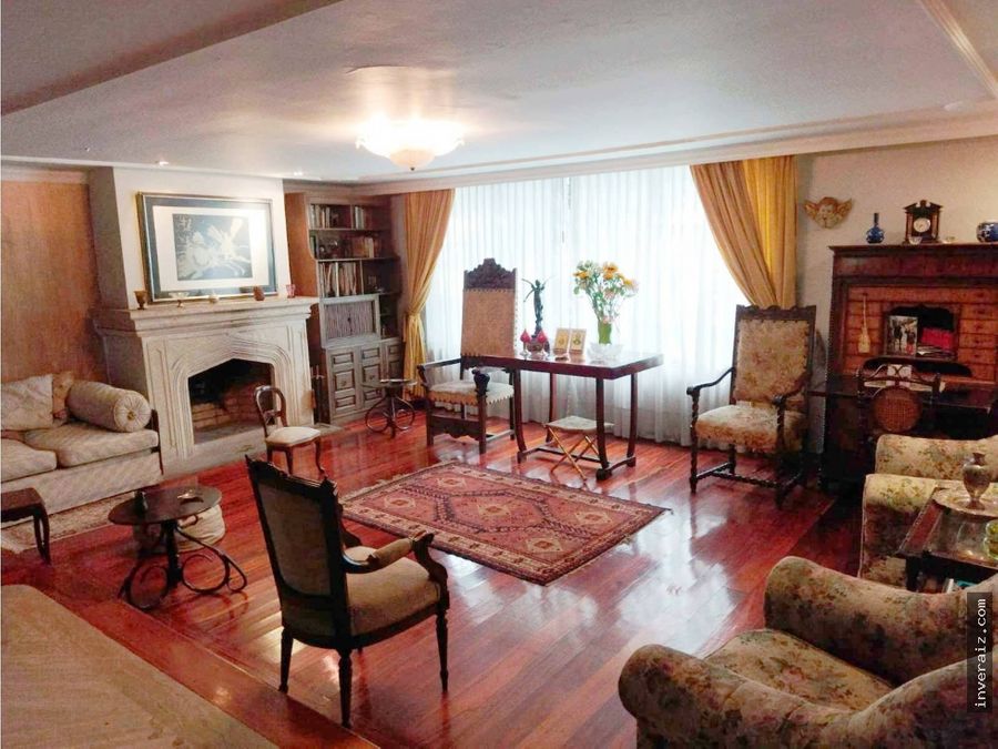 Casa en venta en Santa Ana, Bogotá · foto 2 de 17