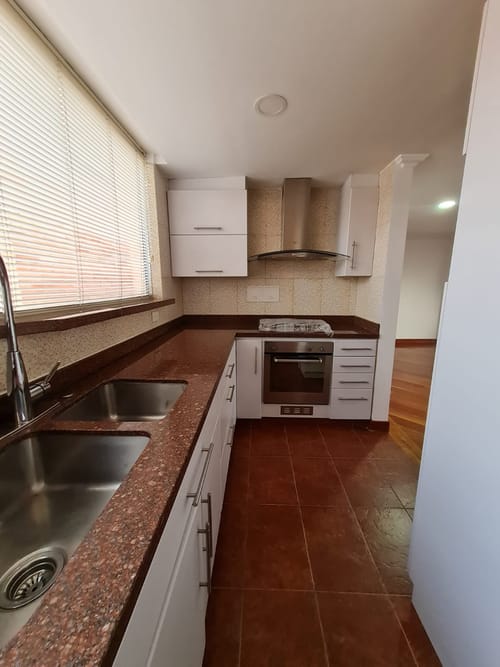 Apartamento de 2 alcobas en venta en Chapinero, Bogotá, 120 m² · foto 10 de 14