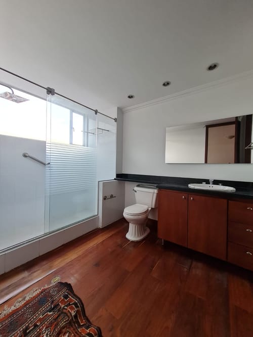 Apartamento de 2 alcobas en venta en Chapinero, Bogotá, 120 m² · foto 12 de 14