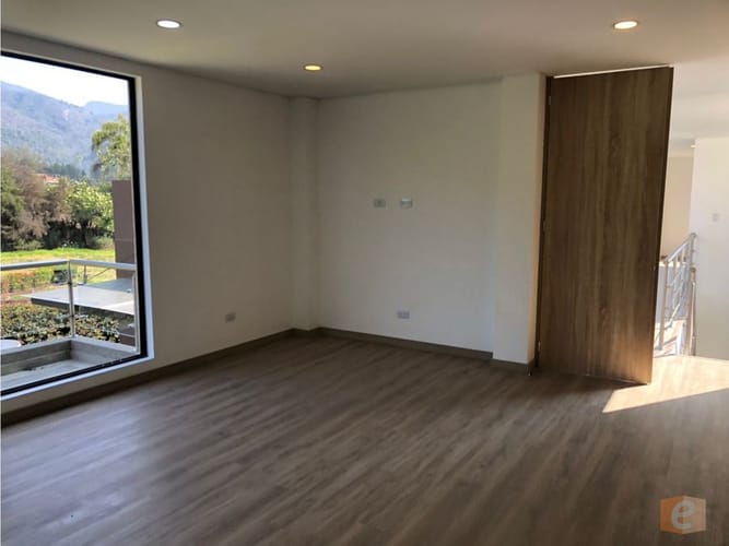 Casa de 3 alcobas en venta en Cota, 280 m² · foto 9 de 23