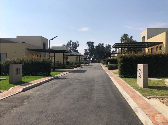 Casa de 3 alcobas en venta en Cota, 280 m² · foto 12 de 23