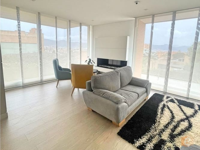 Casa de 4 alcobas en venta en Colina Campestre, Bogotá, 500 m² · foto 2 de 21