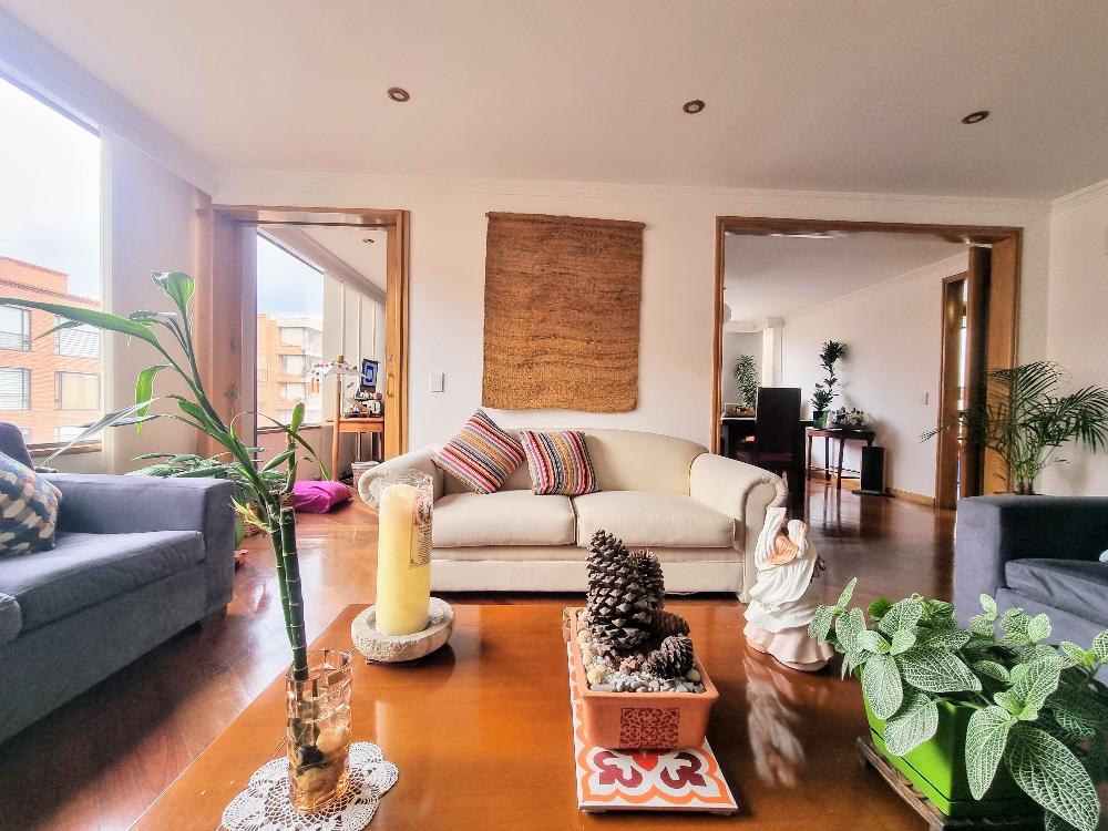 Apartamento en venta en Santa Barbara, Bogotá · foto 3 de 24