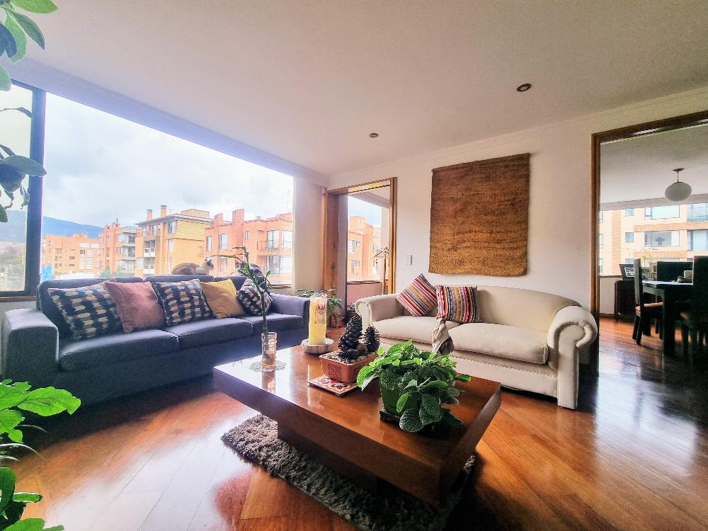 Apartamento en venta en Santa Barbara, Bogotá · foto 8 de 24