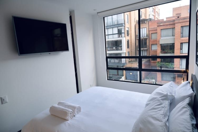 Apartaestudio en venta en Chico Norte, Bogotá, 46 m² · foto 3 de 9