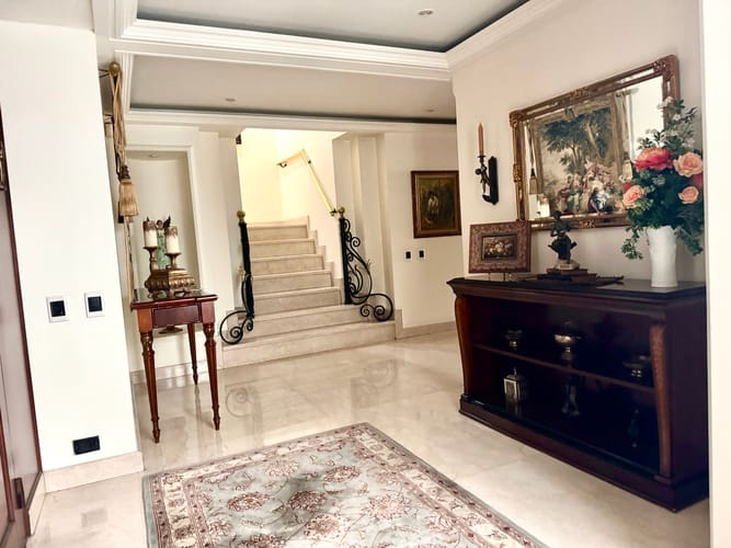 Apartamento de 4 alcobas en venta en Chicó Navarra, Bogotá, 330 m² · foto 2 de 15