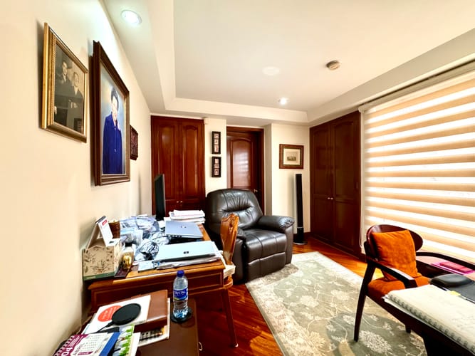 Apartamento de 4 alcobas en venta en Chicó Navarra, Bogotá, 330 m² · foto 5 de 15