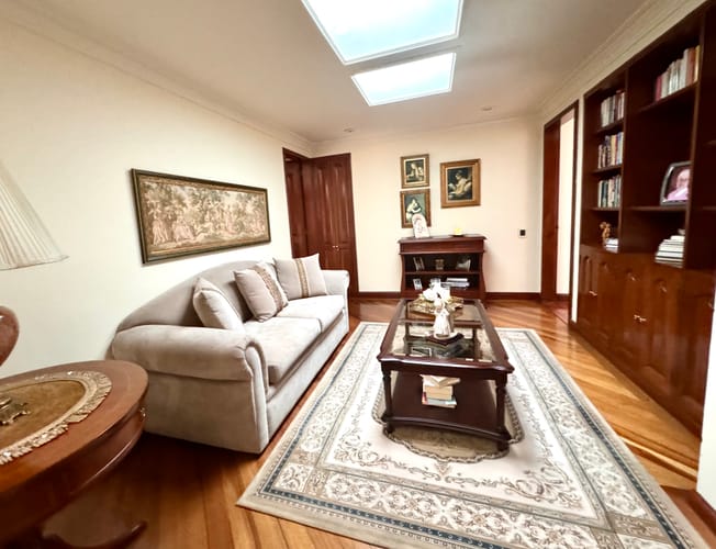 Apartamento de 4 alcobas en venta en Chicó Navarra, Bogotá, 330 m² · foto 6 de 15