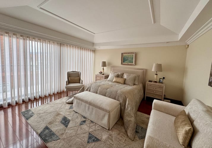 Apartamento de 4 alcobas en venta en Chicó Navarra, Bogotá, 330 m² · foto 8 de 15