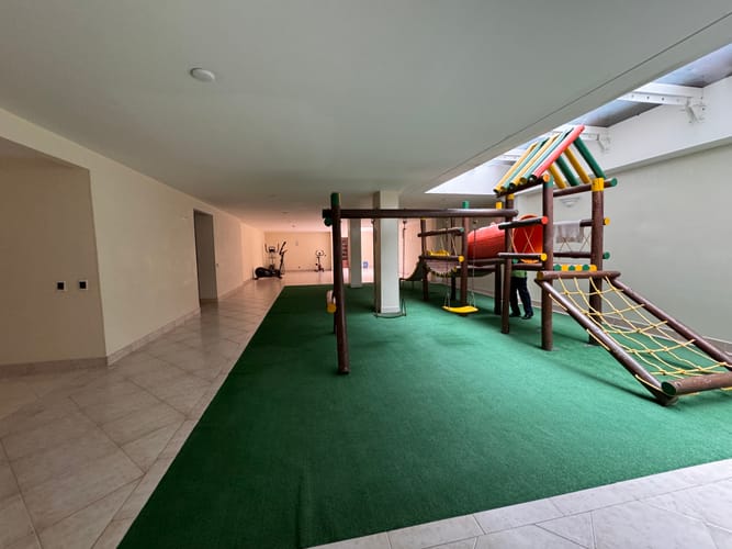 Apartamento de 4 alcobas en venta en Chicó Navarra, Bogotá, 330 m² · foto 14 de 15