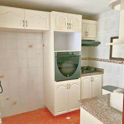 Apartamento de 4 alcobas en venta en Cedritos, Bogotá, 138 m² · foto 3 de 13