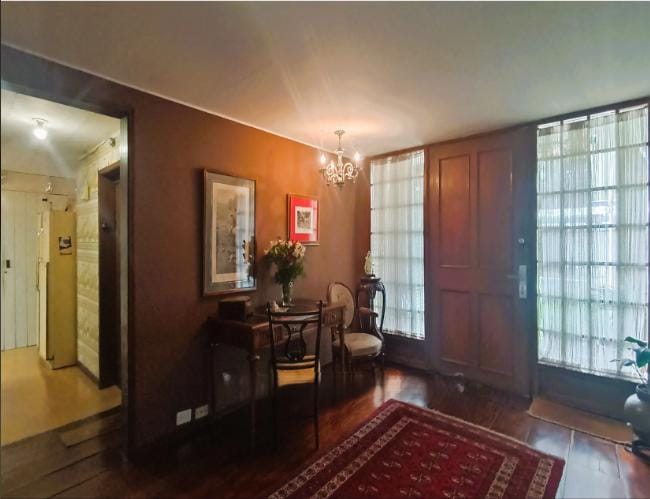Casa de 4 alcobas en venta en Chicó Alto, Bogotá, 350 m² · foto 2 de 12