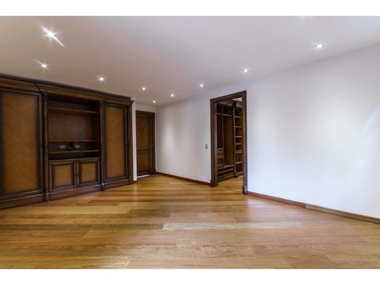 Apartamento en venta en Bosques Del Marques, Bogotá · foto 4 de 18