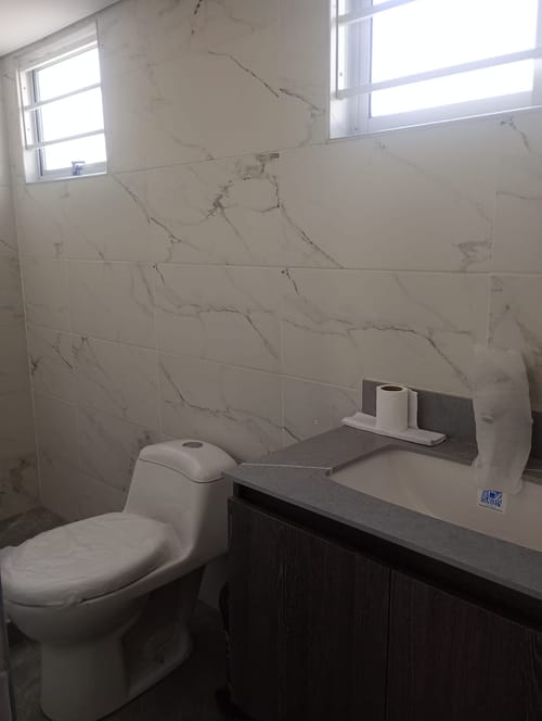 Casa de 3 alcobas en venta en Jorge Gaitan Cortes, Bogotá, 144 m² · foto 7 de 24