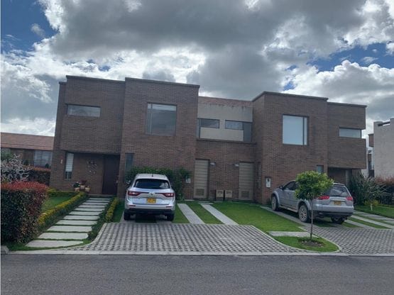 Casa de 3 alcobas en venta en Pueblo Viejo, Cota, 182 m² · foto 8 de 17