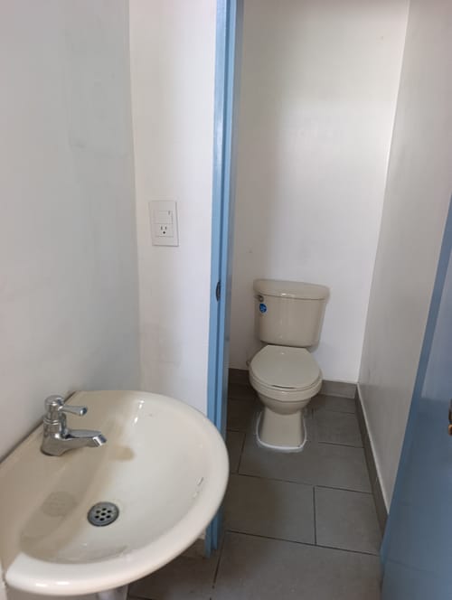 Casa de 3 alcobas en venta en Quinta Paredes, Bogotá, 230 m² · foto 3 de 16