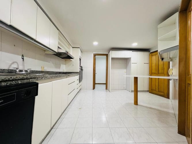Apartamento de 5 alcobas en venta en Chapinero, Bogotá, 196 m² · foto 9 de 24