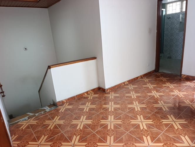 Casa de 3 alcobas en venta en Quinta Paredes, Bogotá, 230 m² · foto 9 de 16